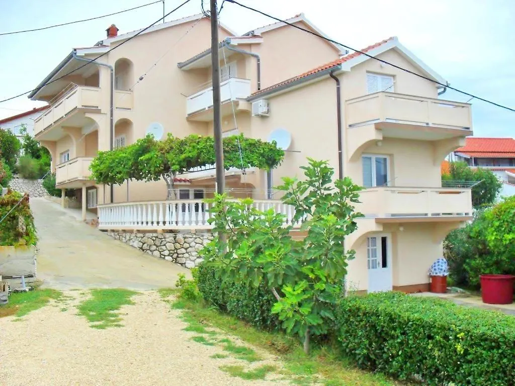 Apartment In Lopar With Balcony, Air Conditioning, Wifi 87-4 0*,
